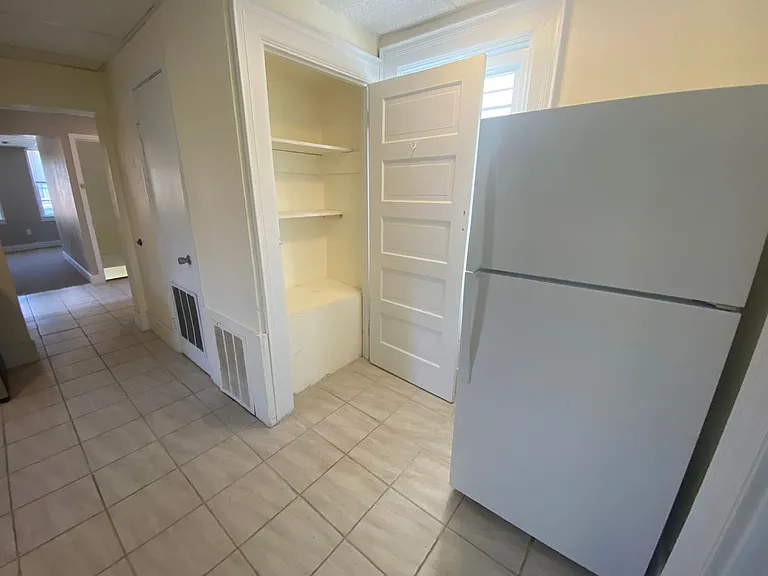 2310 Arlington Ave #2 — Photo 4