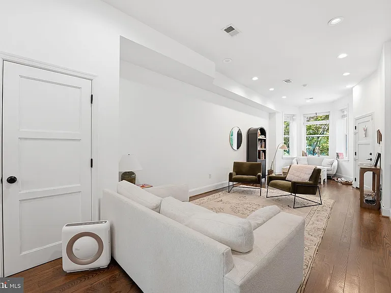 1841 Monroe St NW #2 — Photo 10