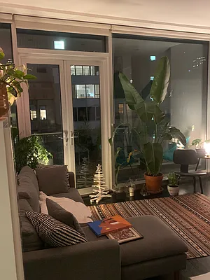 Rented by Compass | media 11