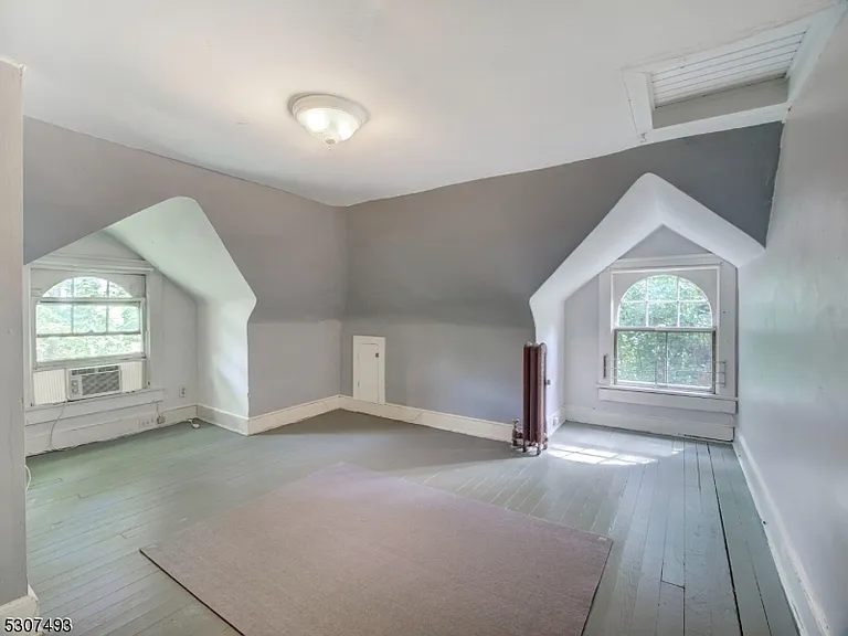 449 Grove St — Photo 20