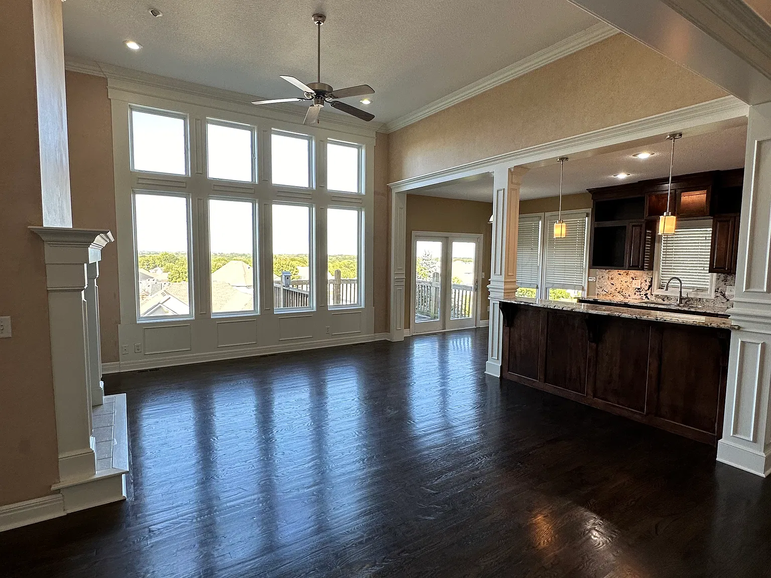 3 bed, 1950 sqft, $2,500 — Photo 2