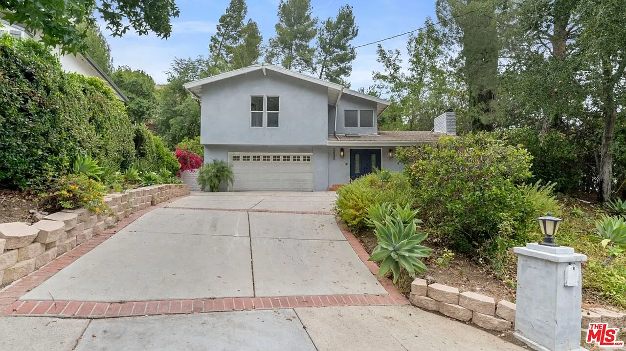 4 bed, 3.0 bath, 2508 sqft, $7,699 — Photo 2