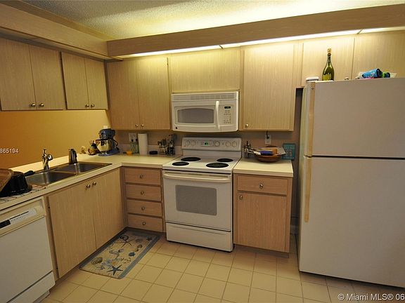 4th image of 3317 SW Sunset Trace Cir #3317