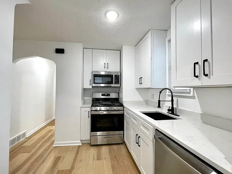 22570 Nicholas Ave — Photo 11