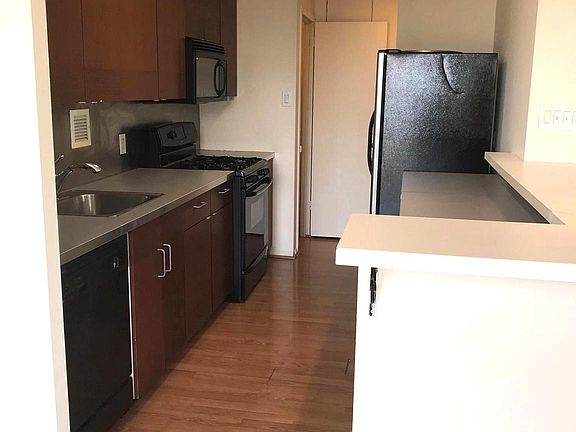 4th image of 3600 Conshohocken Ave APT 1212