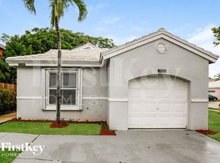 6553 Bayfront Dr, Pompano Beach, FL 33063