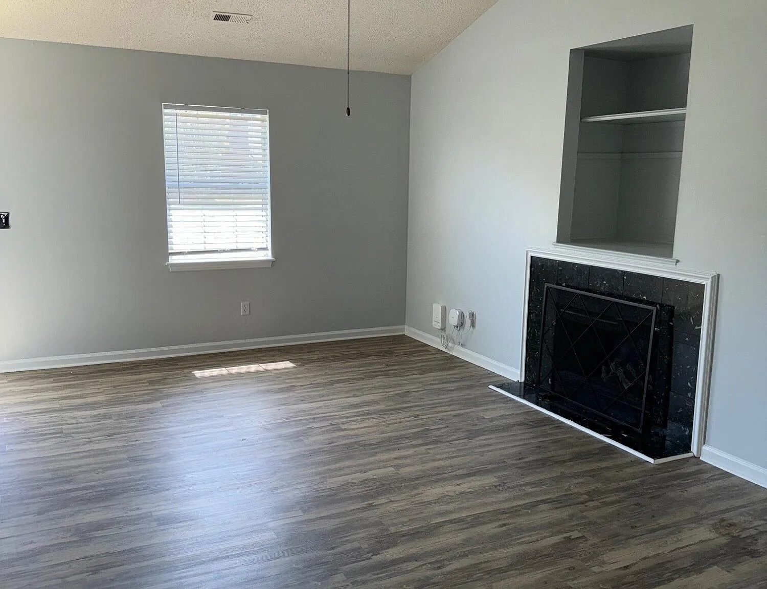2 bed, 2.0 bath, $1,100 — Photo 3