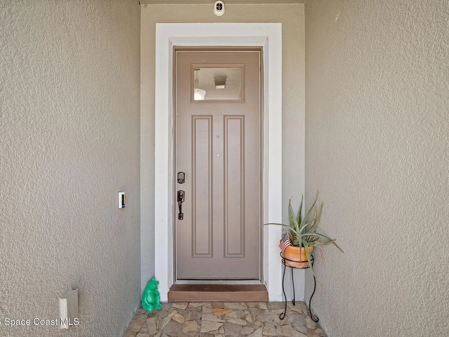 4 bed, 3.5 bath, 2787 sqft, $3,500 — Photo 2