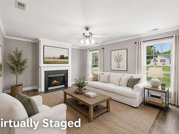 3rd image of 136 Meadowview Rd