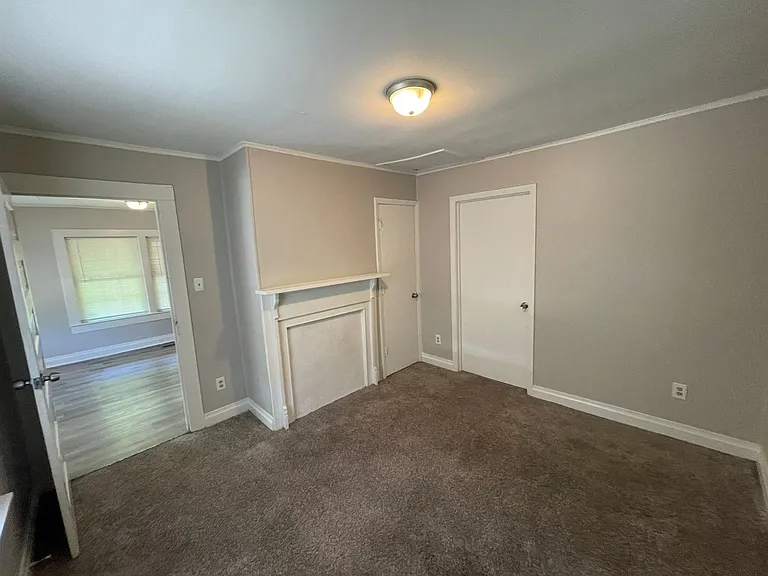 310 W Norment Ave — Photo 9