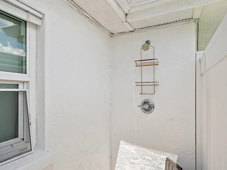 820 Spanish Dr S — Photo 28