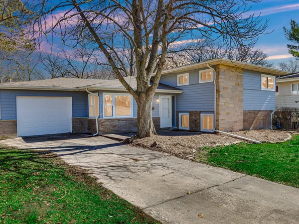 156 Chestnut St, Park Forest, IL 60466