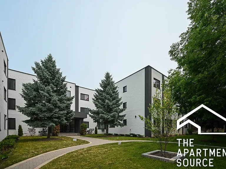1225 W Foster Ave #3B — Photo 11