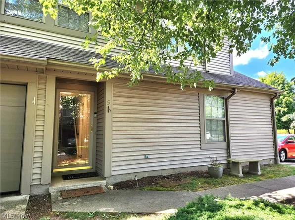 209 S Aspen Ct Unit 5, Warren, OH 44484