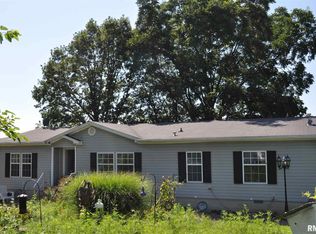 16681 County Road 1000 Rd E, Mc Leansboro, IL 62859