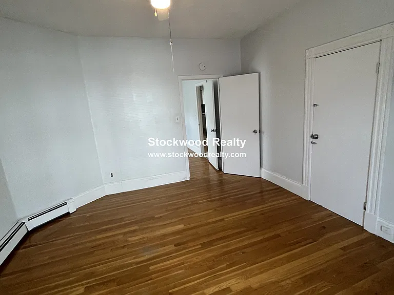 109 Wordsworth St #1 — Photo 20