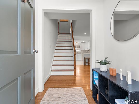 5th image of 105 Hyde Road