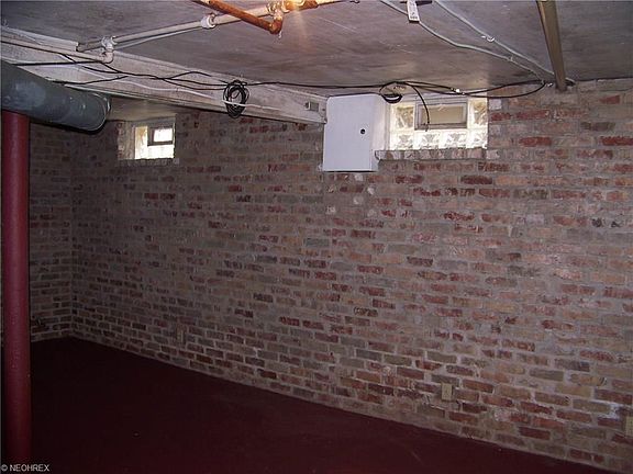 Extra clean basement, fresh paint