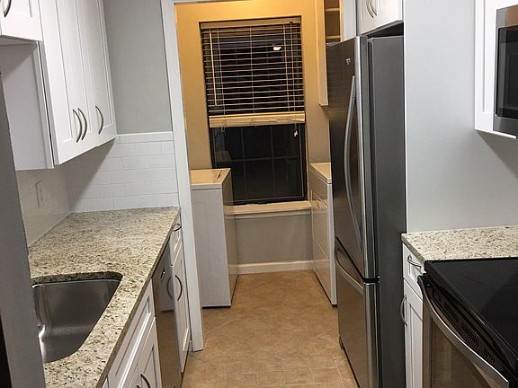 2nd image of 235 Island Dr #235