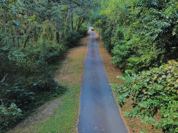 Dogwood Hl, Tallahassee, FL 32308