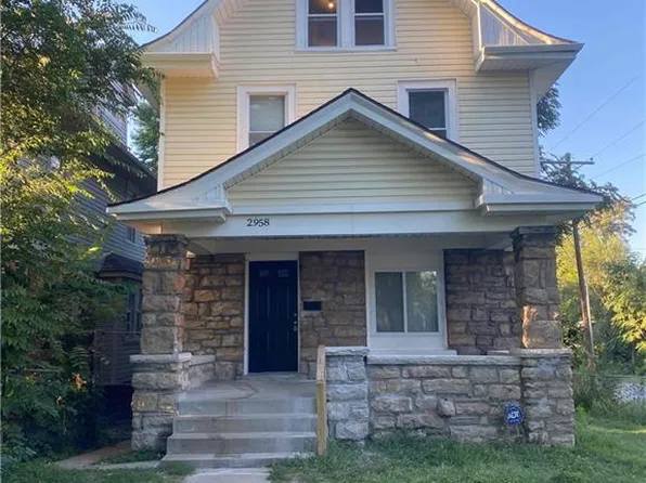 2958 Lockridge St, Kansas City, MO 64128
