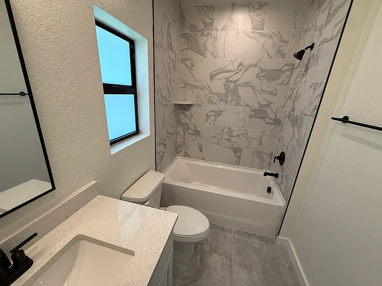 2646 Sadnet Ln — Photo 18
