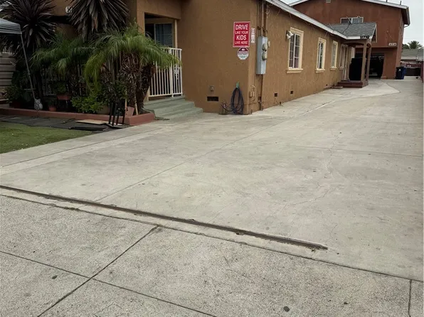 11716 S Central Ave, Los Angeles, CA 90059