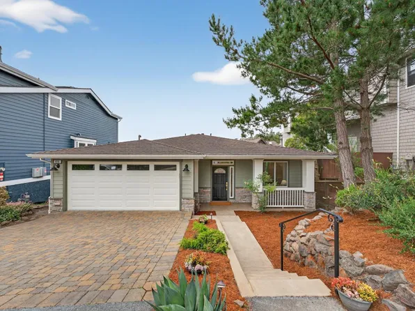 419 Almeria Ave, El Granada, CA 94018