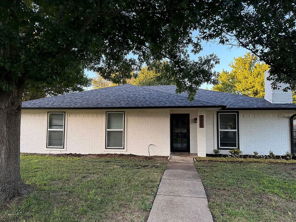 1st image of 2926 Panhandle Dr