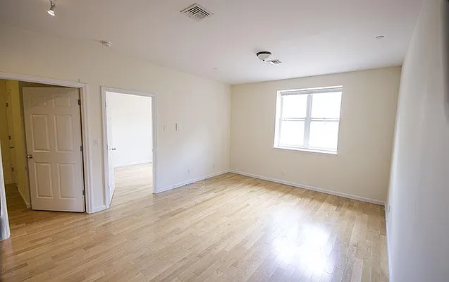 Rented by Level Group | media 27