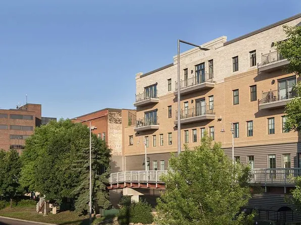 26 E Superior St, Duluth, MN 55802