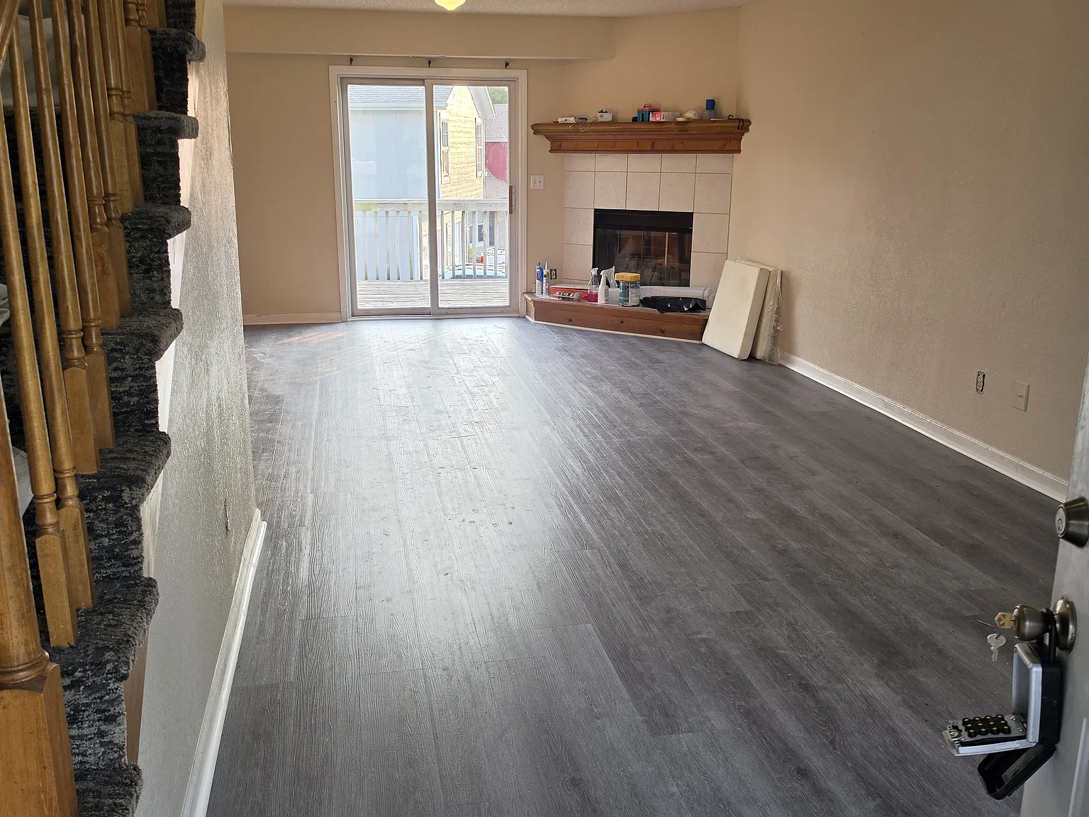 3 bed, 2.5 bath, 2085 sqft, $1,950 — Photo 2