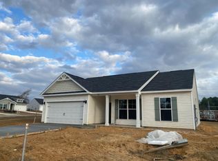 190 Foxridge Ct, Metter, GA 30439