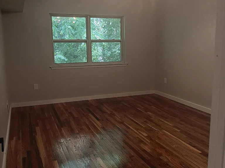 River Edge Apartments — Photo 22