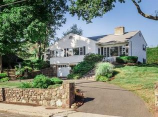 1215 Northampton St, Holyoke, MA 01040