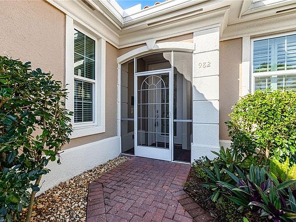 2nd image of 982 Fountain RUN