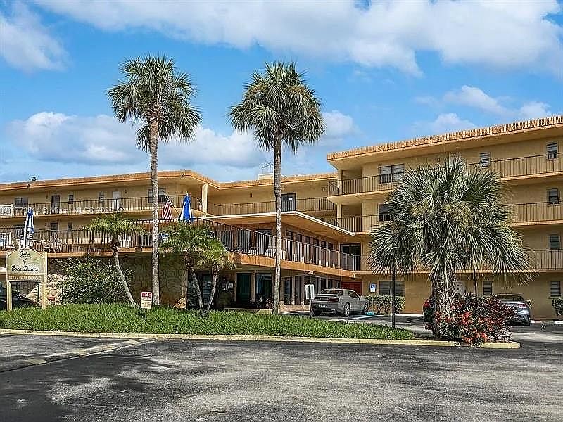 9273 SW 8th St APT 308