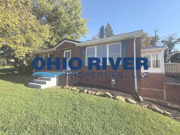 52301 National Rd E, Saint Clairsville, OH 43950