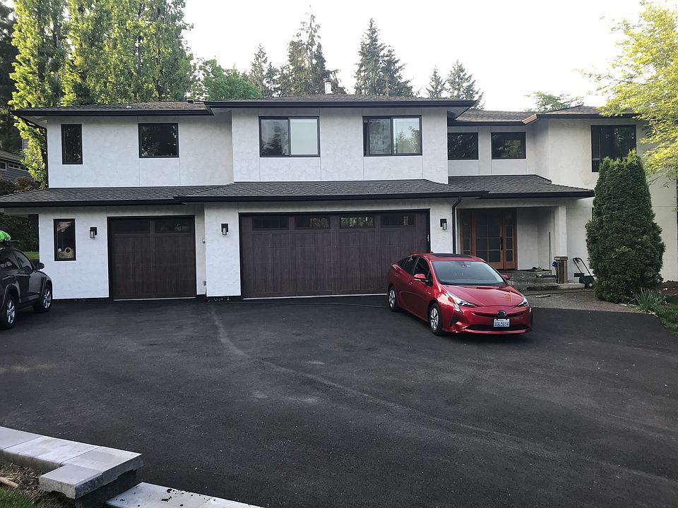 1st image of 15920 NE 6th St