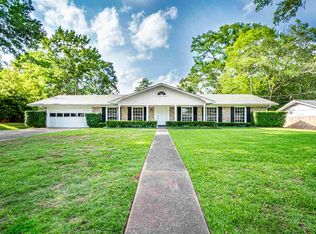 411 Meadowbrook Dr, Longview, TX 75601