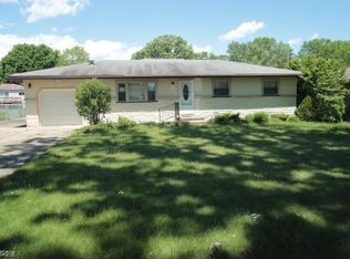 4520 Warwick Dr N, Canfield, OH
