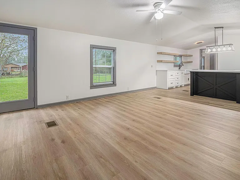 6506 N Martin Luther King Ave — Photo 5