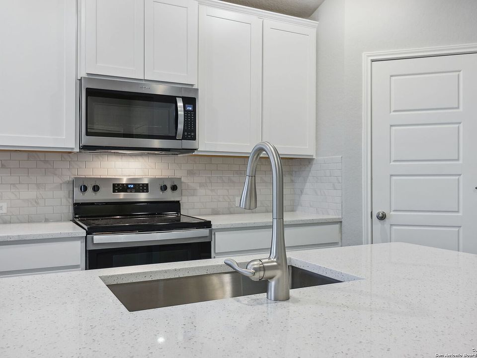1st image of 11560 Mustang Grove