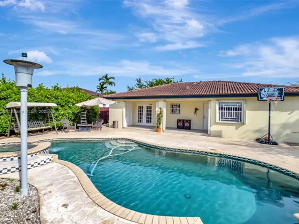 11318 SW 244th Ter, Homestead, FL 33032