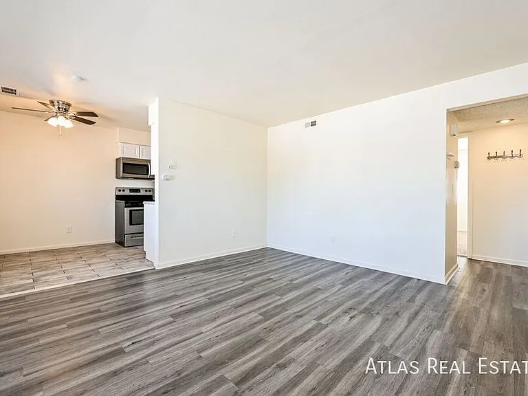 632 South St — Photo 4