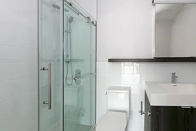 664 Spadina Ave — Photo 15