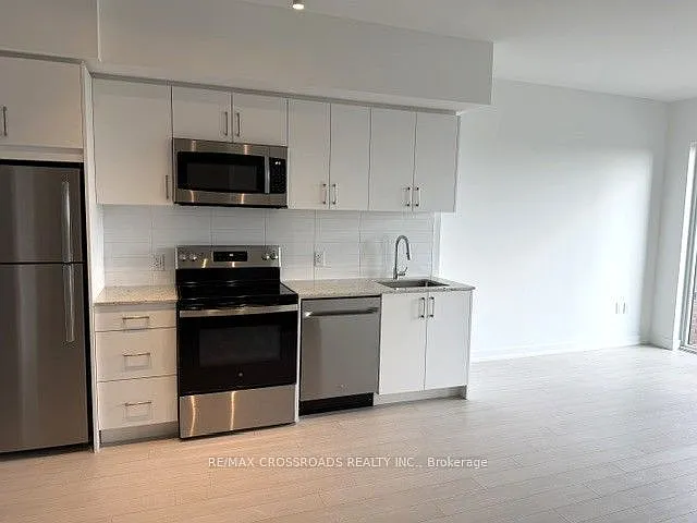 4010 Eglinton Ave W #426 — Photo 7