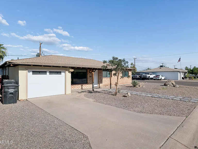 1726 N 74th Pl — Photo 3