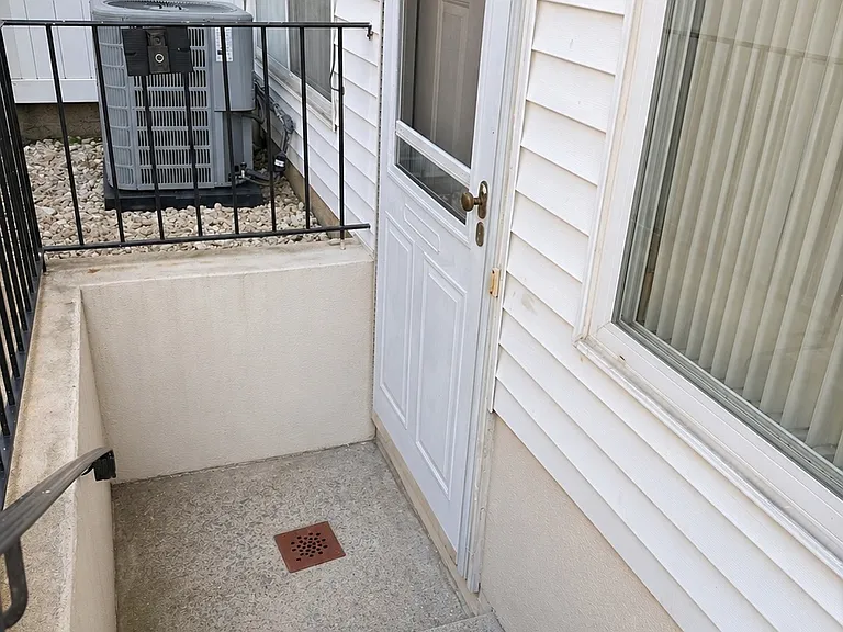 109 Hecker St #2 — Photo 4
