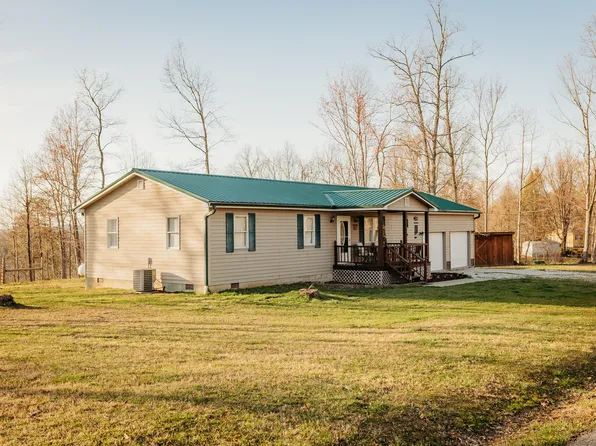 1237 Tom Stamper Rd, Frenchburg, KY 40322